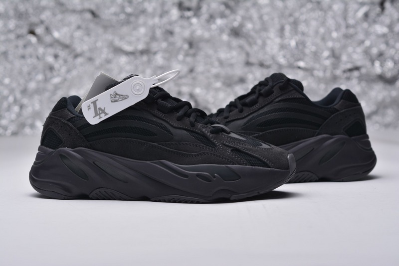 yeezy boost 700 v2 vanta reps