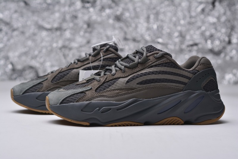 yeezy boost 700 v2 geode replica