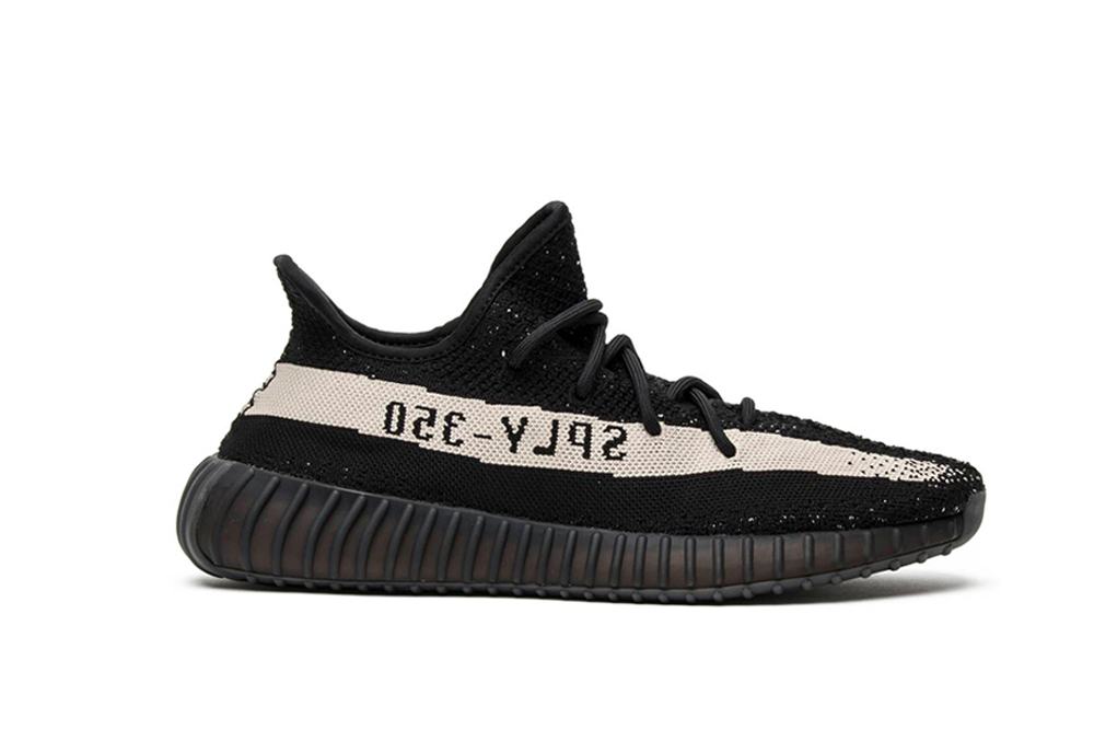 yeezy 350 v2 core black white