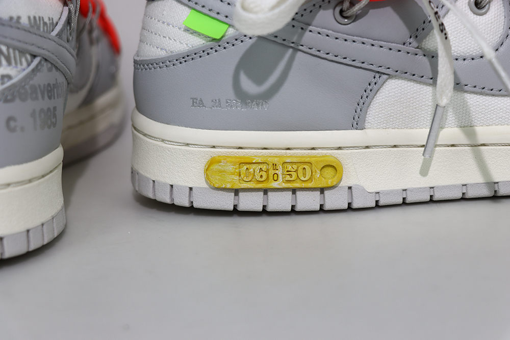 dunk low off-white lot 6 reps