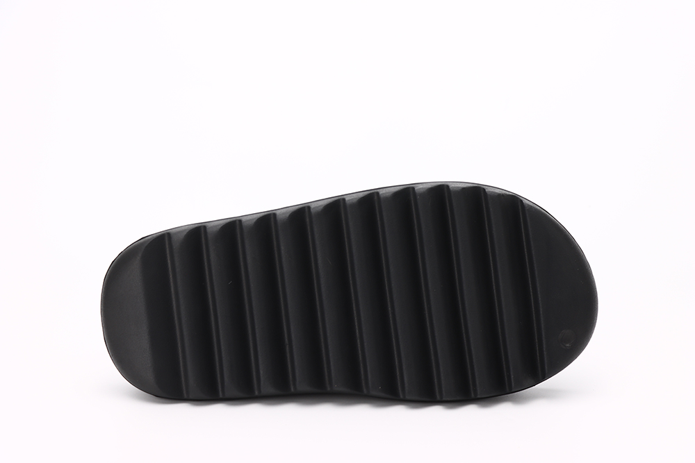 yeezy slides ‘onyx’ reps’ (matte upper)