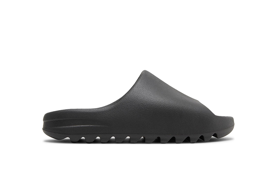 yeezy slides ‘onyx’ reps’ (matte upper)