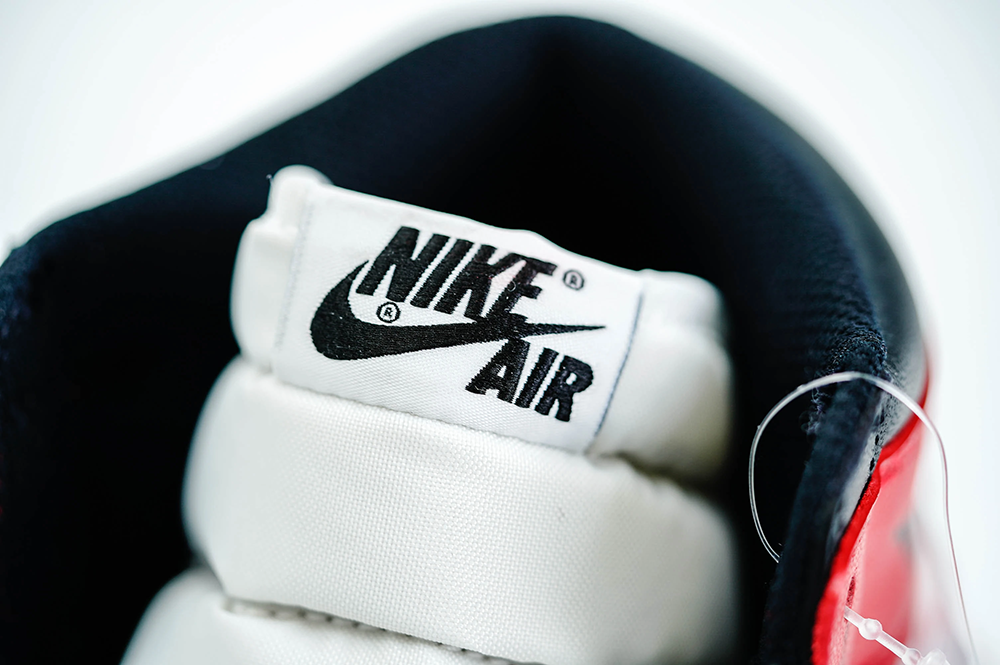 air jordan 1 retro high og ‘black toe’ reps