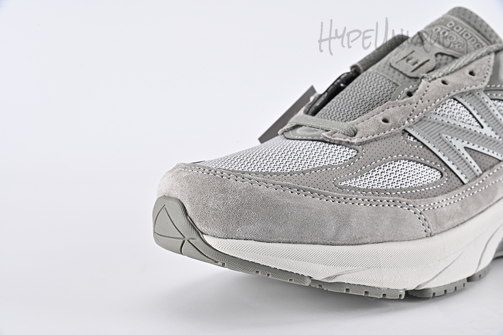 wtaps 990v6 sneakers