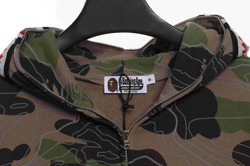 bape laminated camo shark zipper hoodie reps