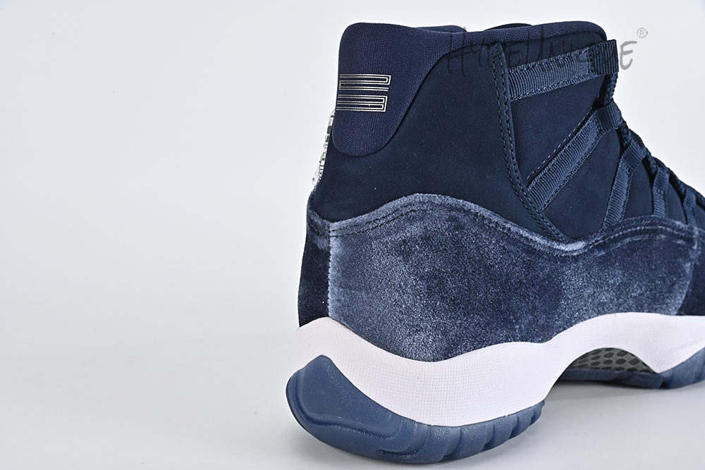 wmns air jordan 11 retro ‘midnight navy velvet’