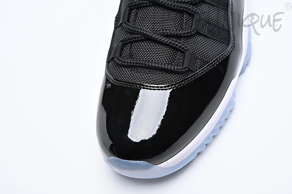 air jordan 11 low “space jam” reps